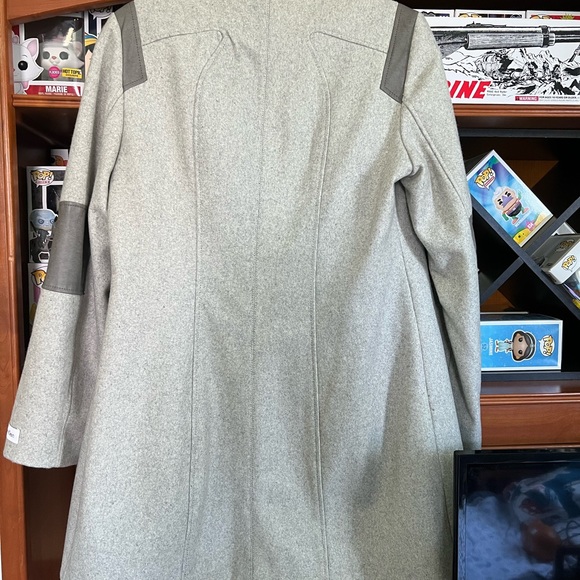 Calvin Klein jacket - Picture 10 of 11